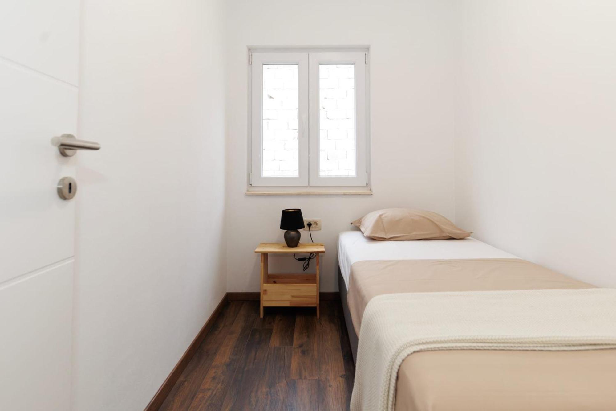 Apartments 23 And 25 With Free Private Parking Zadar Exterior foto